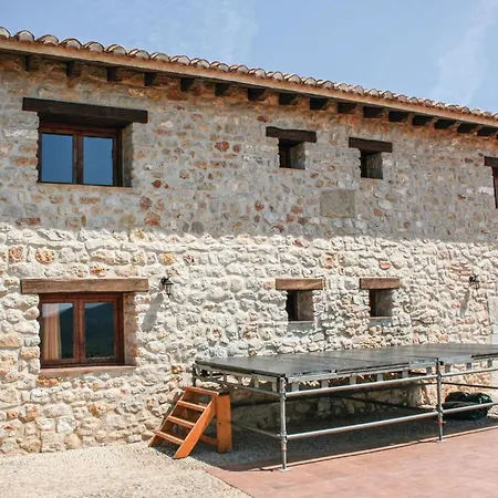 Holiday home 6 Bedroom Awesome In La Salzadella