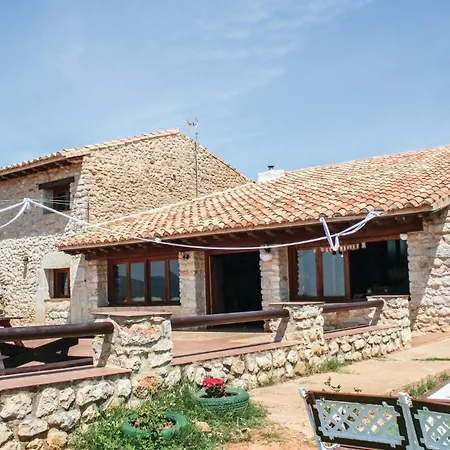 Holiday home 6 Bedroom Awesome In La Salzadella